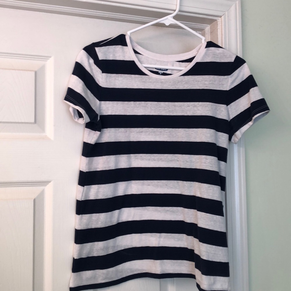 Old Navy Slim Fit Short Sleeve Shirt